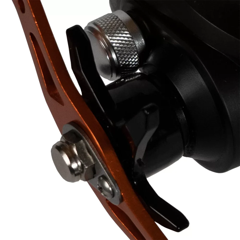 Reel Baitcasting Spinit Magma 208 Rh - Mano Derecha