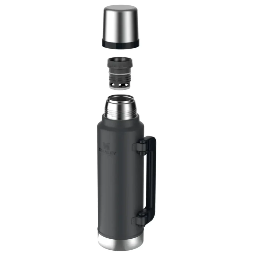Termo Stanley Classic 1,400 Lts Asa Plegable Negro 2.0 (600403)