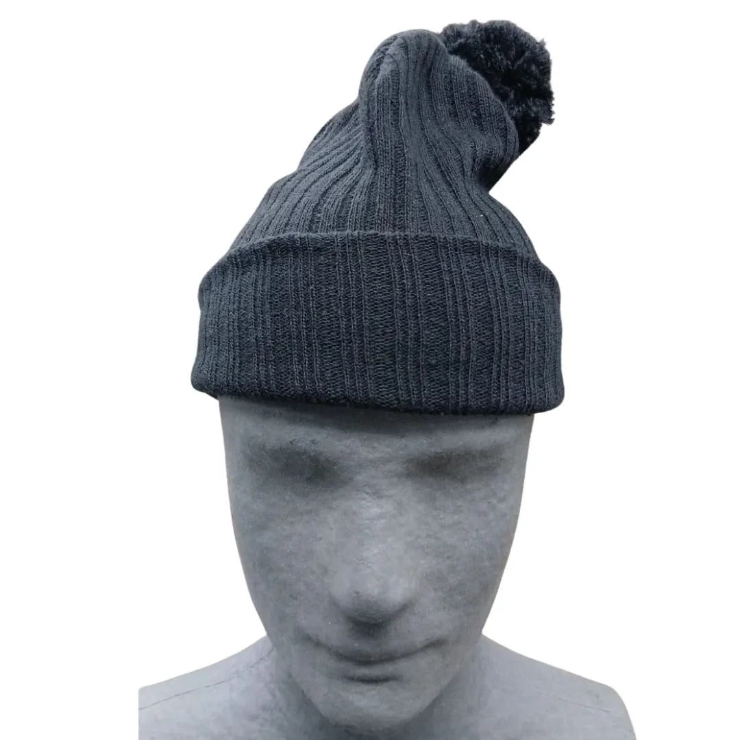 Gorro Red Fish de Lana con Pompom Unisex Talle Único