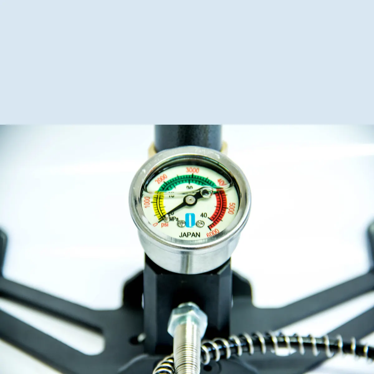 Inflador Bomber One 6000 PSI 415 Bar Rifles PCP 3 Etapas