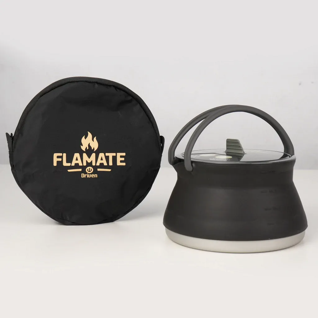 Pava Driven 1,2 Lt Plegable de Silicona con Tapa Negro
