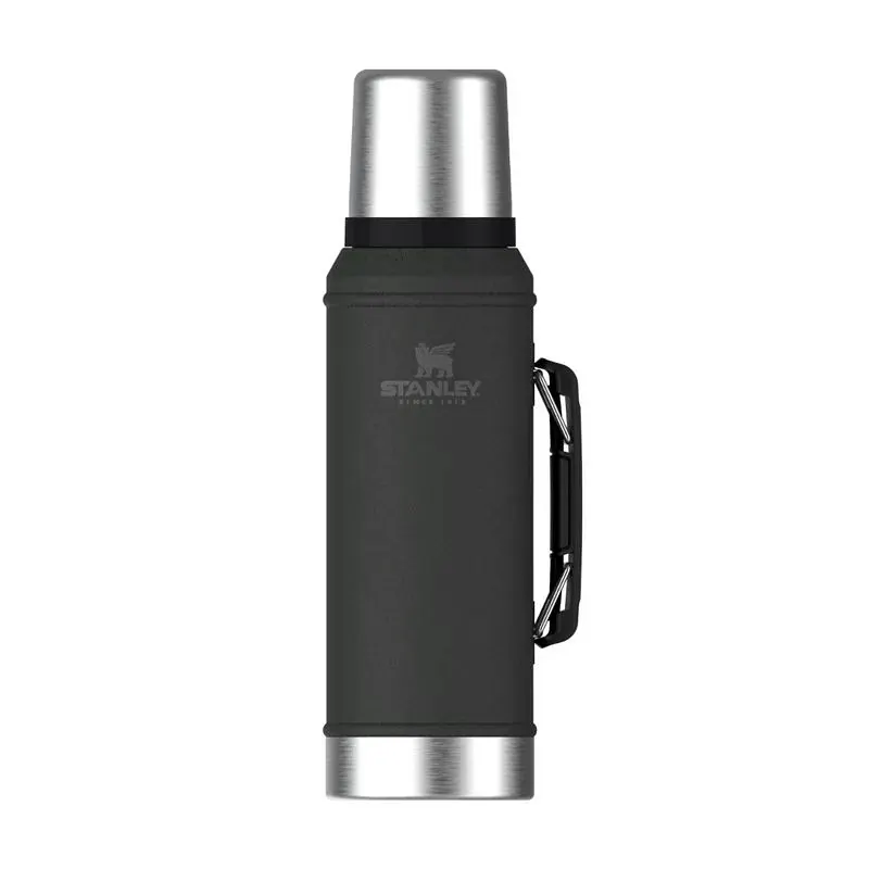 Termo Stanley Classic 0,950lts Negro con Manija Termo Stanley Classic 0,950lts Negro con Manija